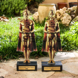 Alternative view of Trofeo metacrilato con vinilo a color